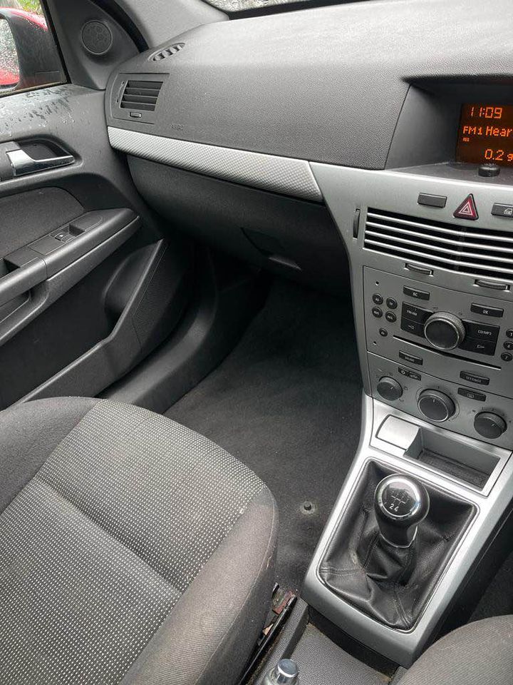 2009 Vauxhall Astra 1.6 petrol Aberdare motors