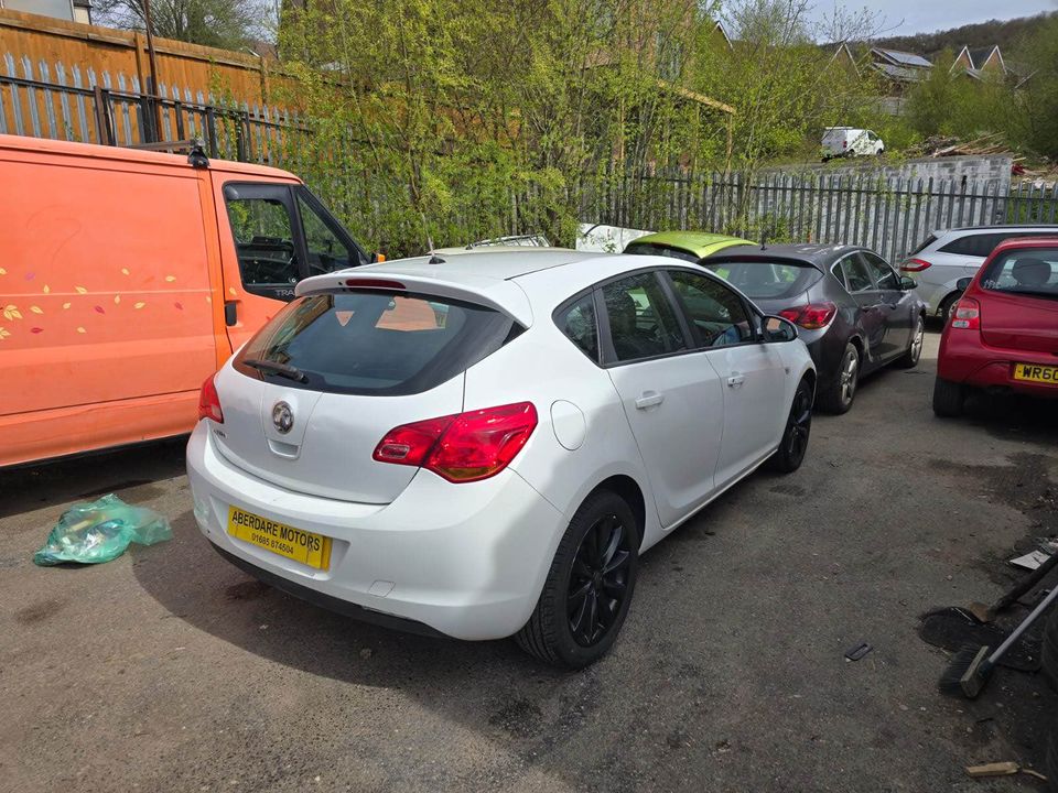 used vauxhall astra cars for sale