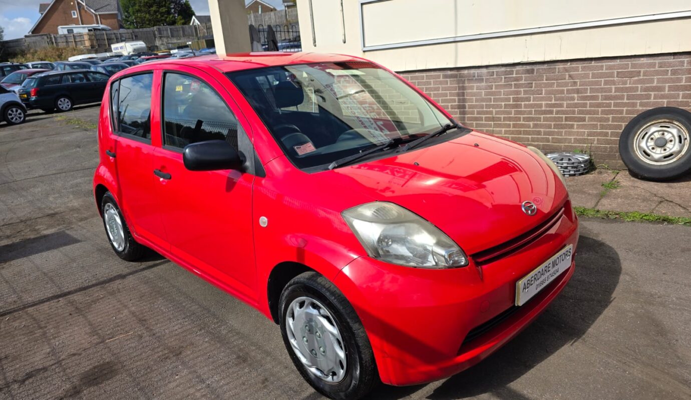 DAIHATSU SIRION