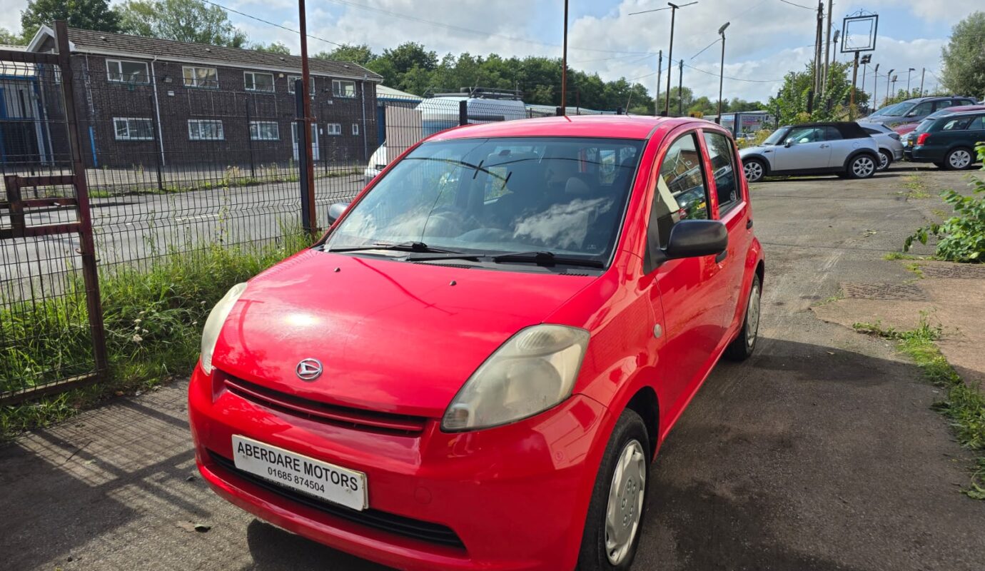 DAIHATSU SIRION