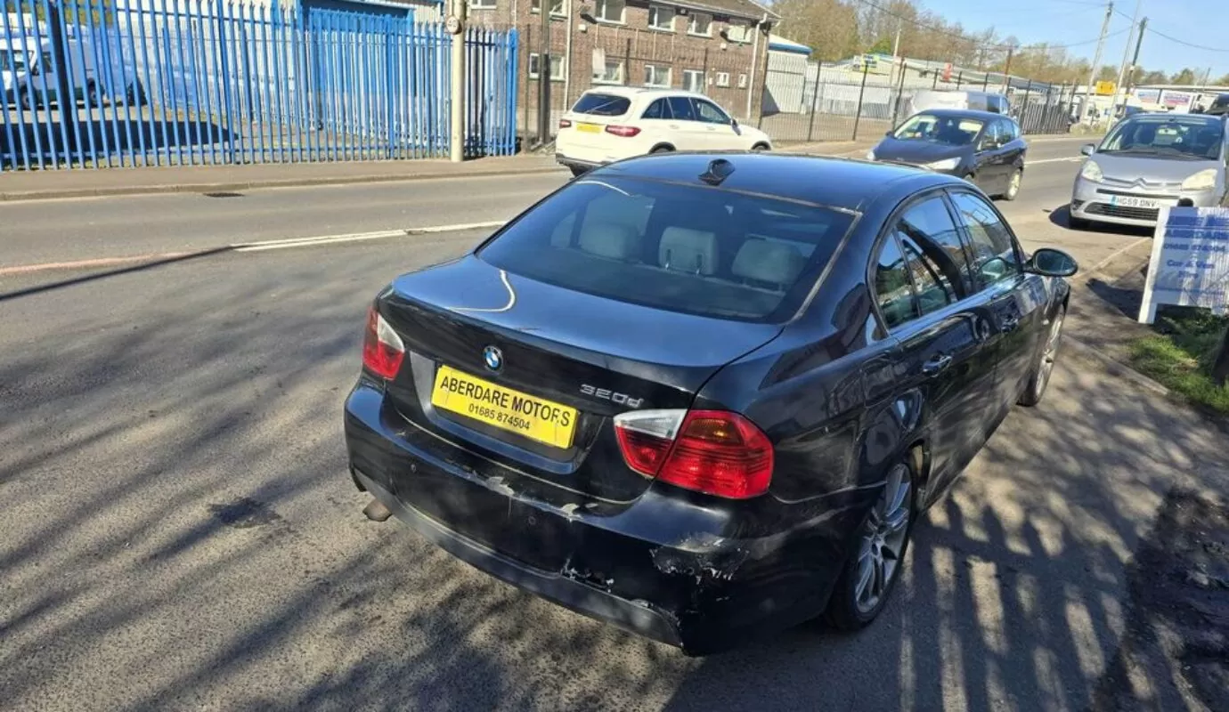 BMW 320D M SPORT