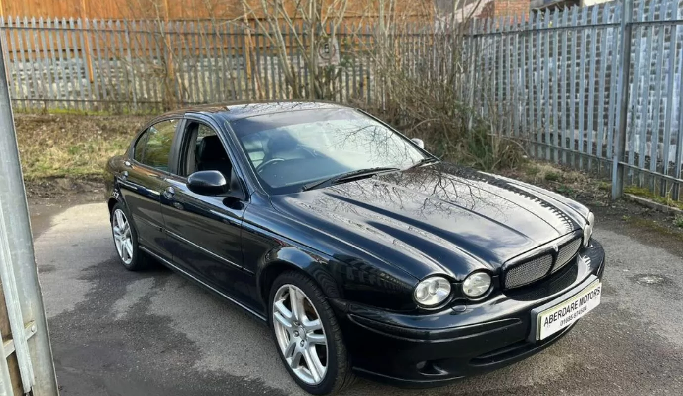 Jaguar X-Type