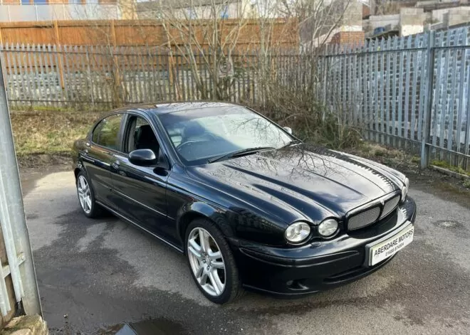 Jaguar X-Type