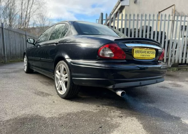 Jaguar X-Type