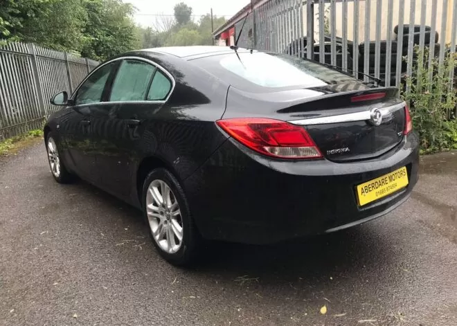 Vauxhall insignia