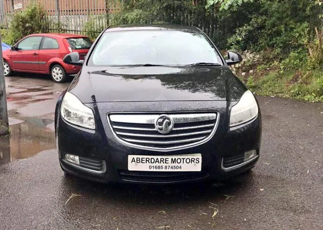 Vauxhall insignia