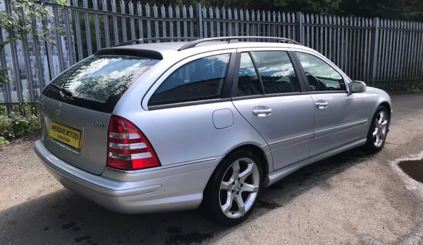 Mercedes-Benz c200