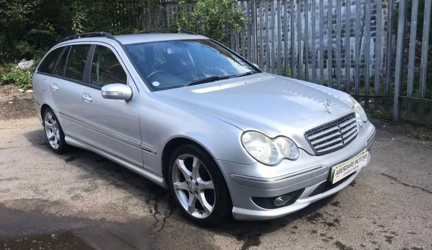 Mercedes-Benz c200