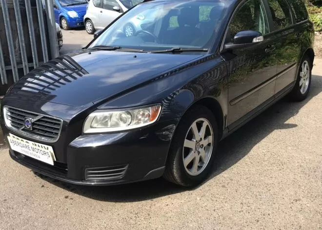 Volvo V50 Estate