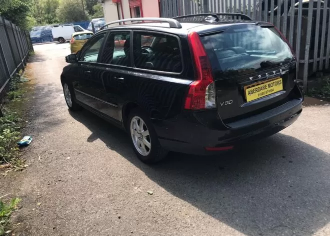 Volvo V50 Estate