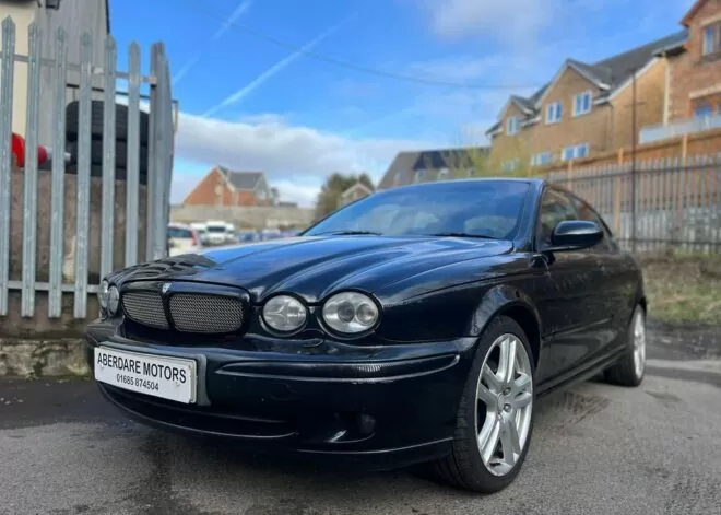 Jaguar X-Type